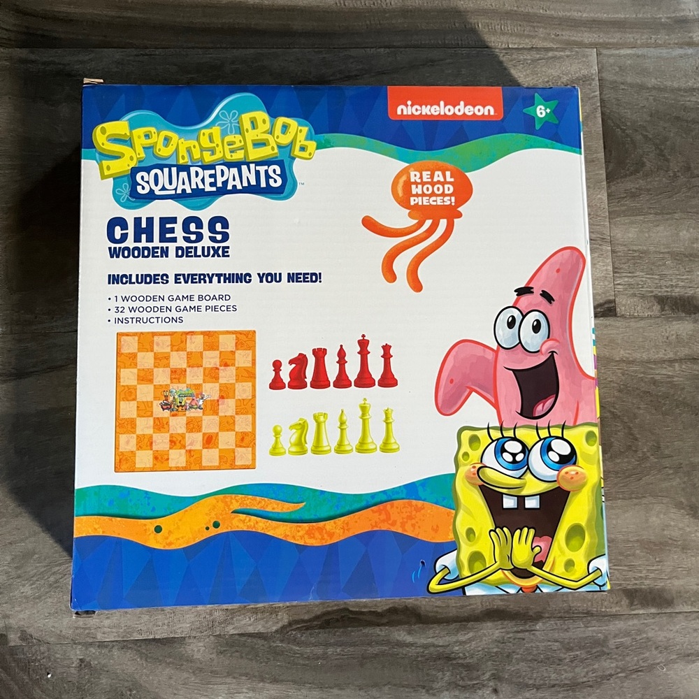Sponge Bob Brand New- Nickelodeon SpongeBob SquarePants Deluxe Wooden Chess Game - Picture 2 of 2